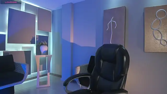 KaiaFerreira online show from December 1, 2025, 11:59 am