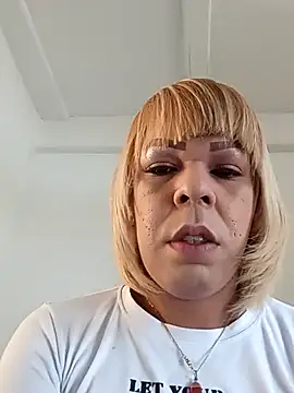 blondebitchlitle online show from February 18, 2026, 2:02 pm