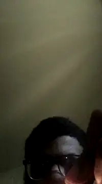 Snapshot of dvaughn3117 chatting on February 4, 2025, 7:22 pm dvaughn3117 online show from February 4, 2025, 7:22 pm