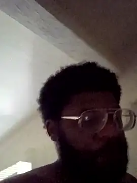 Snapshot of dvaughn3117 chatting on September 15, 2025, 9:48 pm dvaughn3117 online show from September 15, 2025, 9:48 pm