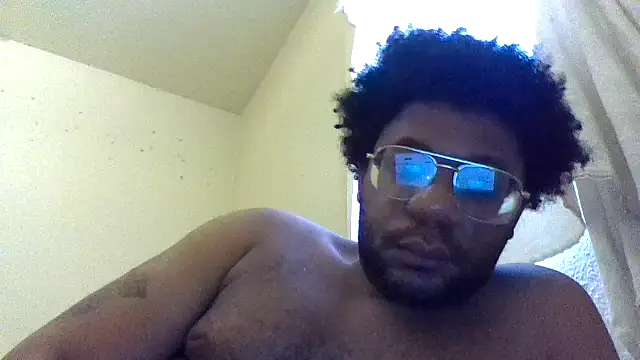 Snapshot of dvaughn3117 chatting on April 14, 2026, 10:16 pm dvaughn3117 online show from April 14, 2026, 10:16 pm