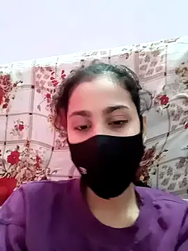 magicmoment00786 online show from December 2, 2024, 10:28 am