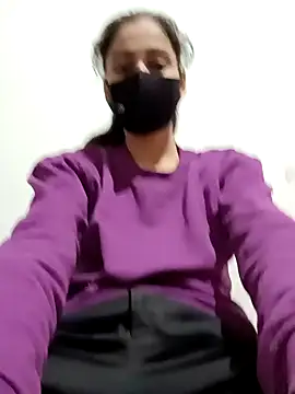 magicmoment00786 online show from December 2, 2024, 3:36 pm