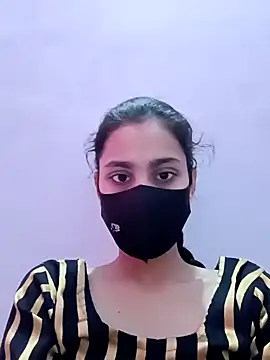 magicmoment00786 online show from December 4, 2024, 6:33 am