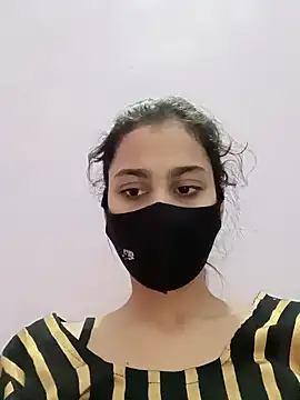 magicmoment00786 online show from December 4, 2024, 1:42 pm