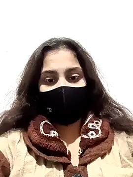 magicmoment00786 online show from December 13, 2024, 3:54 pm