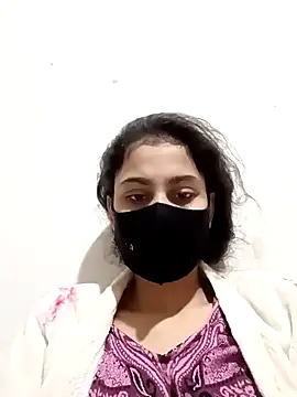 magicmoment00786 online show from January 13, 2025, 3:26 pm