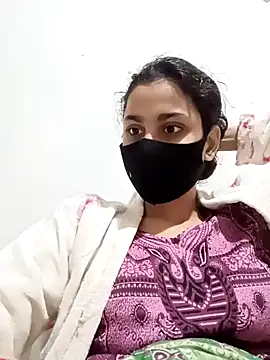 magicmoment00786 online show from January 14, 2025, 3:04 pm