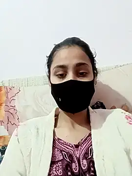 magicmoment00786 online show from January 15, 2025, 9:24 am