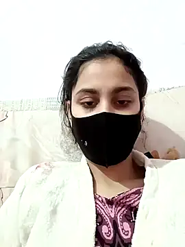 magicmoment00786 online show from January 16, 2025, 8:22 am