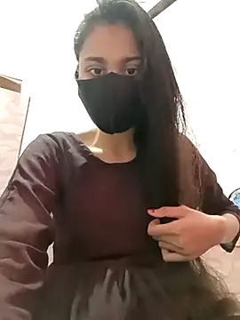 magicmoment00786 online show from February 19, 2025, 8:44 am