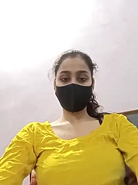 magicmoment00786 online show from February 24, 2025, 3:42 pm