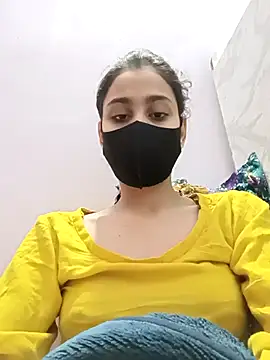 magicmoment00786 online show from February 26, 2025, 3:30 pm