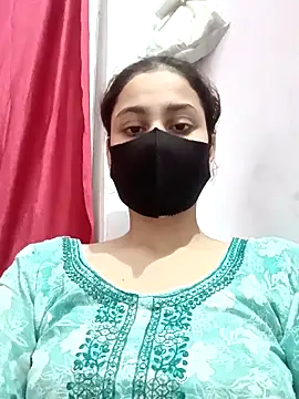 magicmoment00786 online show from September 30, 2025, 1:38 pm