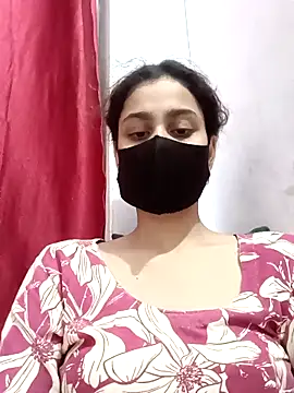 magicmoment00786 online show from October 3, 2025, 1:19 pm