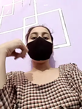 magicmoment00786 online show from November 25, 2025, 6:57 am