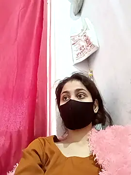 magicmoment00786 online show from November 27, 2025, 6:37 am