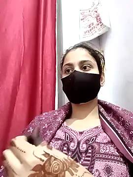 magicmoment00786 online show from November 29, 2025, 1:14 pm