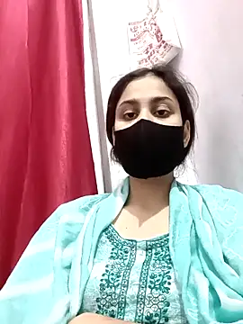 magicmoment00786 online show from December 5, 2025, 12:47 pm