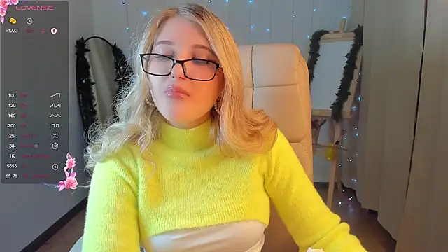 Evacadooo online show from December 13, 2024, 5:49 am