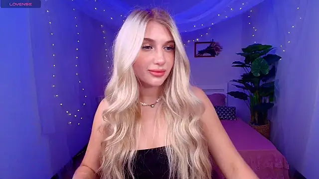 Evacadooo online show from July 23, 2026, 3:04 am