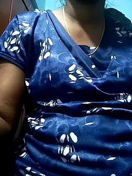 Snapshot of Tamillminnal chatting on February 3, 2025, 2:45 pm Tamillminnal online show from February 3, 2025, 2:45 pm