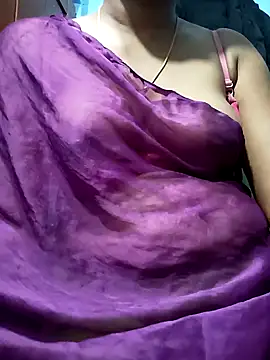 Snapshot of Tamillminnal chatting on February 7, 2025, 5:18 pm Tamillminnal online show from February 7, 2025, 5:18 pm