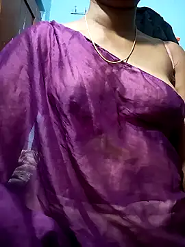 Snapshot of Tamillminnal chatting on February 10, 2025, 1:11 pm Tamillminnal online show from February 10, 2025, 1:11 pm