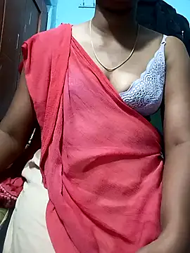 Snapshot of Tamillminnal chatting on February 11, 2025, 7:38 pm Tamillminnal online show from February 11, 2025, 7:38 pm