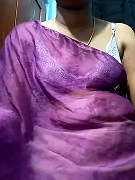 Snapshot of Tamillminnal chatting on February 12, 2025, 5:48 pm Tamillminnal online show from February 12, 2025, 5:48 pm