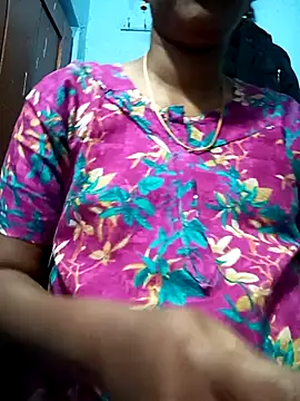 Snapshot of Tamillminnal chatting on February 15, 2025, 1:05 pm Tamillminnal online show from February 15, 2025, 1:05 pm