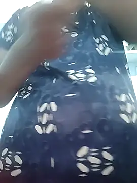 Snapshot of Tamillminnal chatting on February 18, 2025, 1:55 pm Tamillminnal online show from February 18, 2025, 1:55 pm