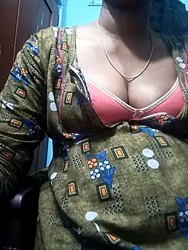 Snapshot of Tamillminnal chatting on February 23, 2025, 1:32 pm Tamillminnal online show from February 23, 2025, 1:32 pm