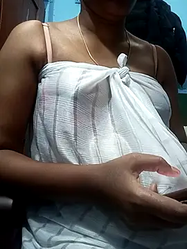 Snapshot of Tamillminnal chatting on February 25, 2025, 7:09 am Tamillminnal online show from February 25, 2025, 7:09 am