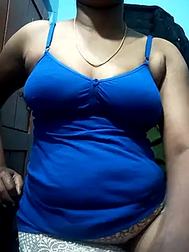 Snapshot of Tamillminnal chatting on March 1, 2025, 6:21 pm Tamillminnal online show from March 1, 2025, 6:21 pm