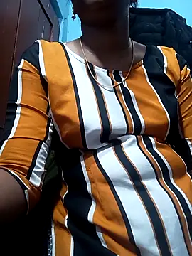 Snapshot of Tamillminnal chatting on March 9, 2025, 7:12 am Tamillminnal online show from March 9, 2025, 7:12 am