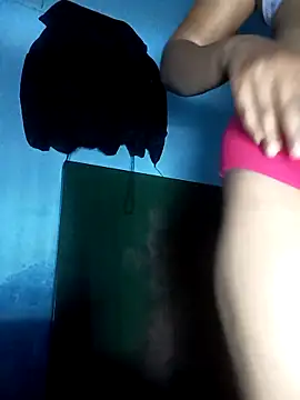 Snapshot of Tamillminnal chatting on March 9, 2025, 5:17 pm Tamillminnal online show from March 9, 2025, 5:17 pm