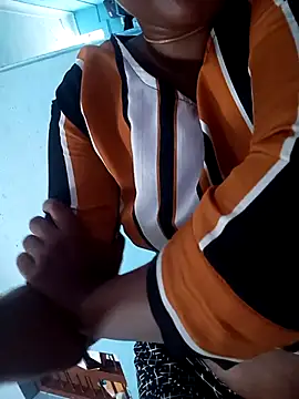 Snapshot of Tamillminnal chatting on March 10, 2025, 5:22 am Tamillminnal online show from March 10, 2025, 5:22 am