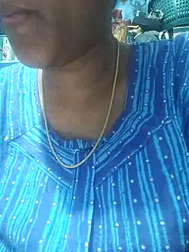 Snapshot of Tamillminnal chatting on March 13, 2025, 5:39 pm Tamillminnal online show from March 13, 2025, 5:39 pm