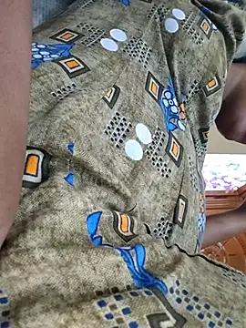 Snapshot of Tamillminnal chatting on September 10, 2025, 4:12 am Tamillminnal online show from September 10, 2025, 4:12 am