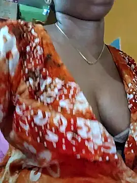 Snapshot of Tamillminnal chatting on September 18, 2025, 1:24 pm Tamillminnal online show from September 18, 2025, 1:24 pm