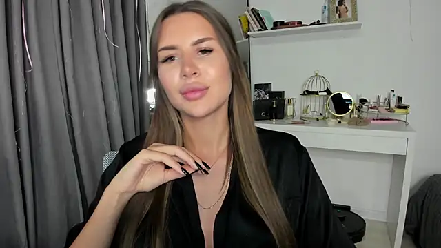 SuraMune online show from February 20, 2025, 3:30 pm