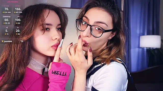 TateDevon online show from March 18, 2025, 7:08 am