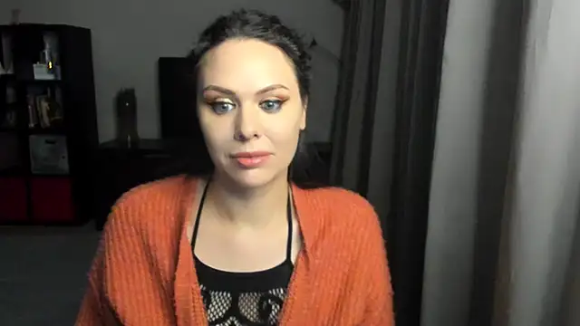 MollyCheiz online show from December 10, 2024, 2:05 am