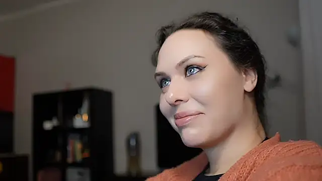 MollyCheiz online show from December 10, 2024, 5:39 am