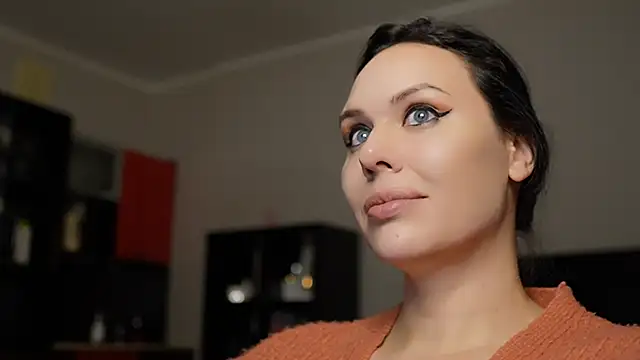 MollyCheiz online show from December 16, 2024, 2:04 am