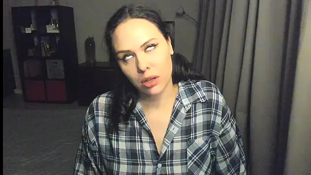 MollyCheiz online show from January 17, 2025, 8:22 pm