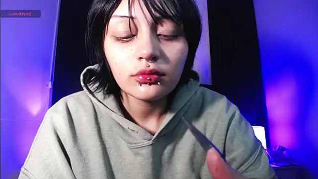 honney dark online show from January 11, 2025, 6:24 am