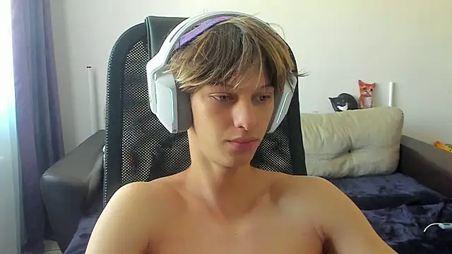 Ostin meow online show from September 10, 2025, 5:07 am