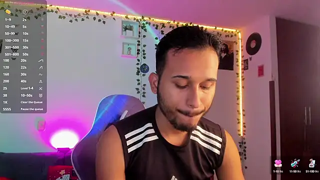 Raf brunette online show from January 6, 2025, 11:29 am